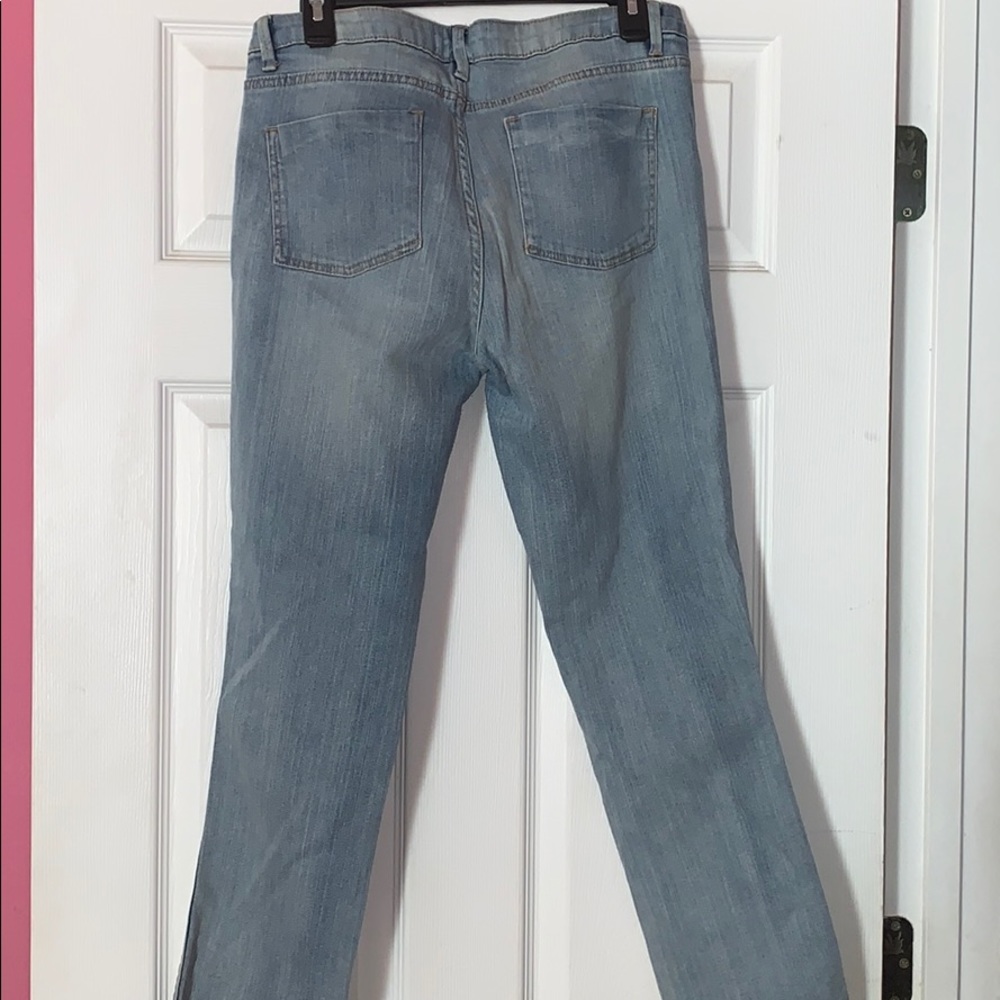 Jeans - Picture 4 of 5